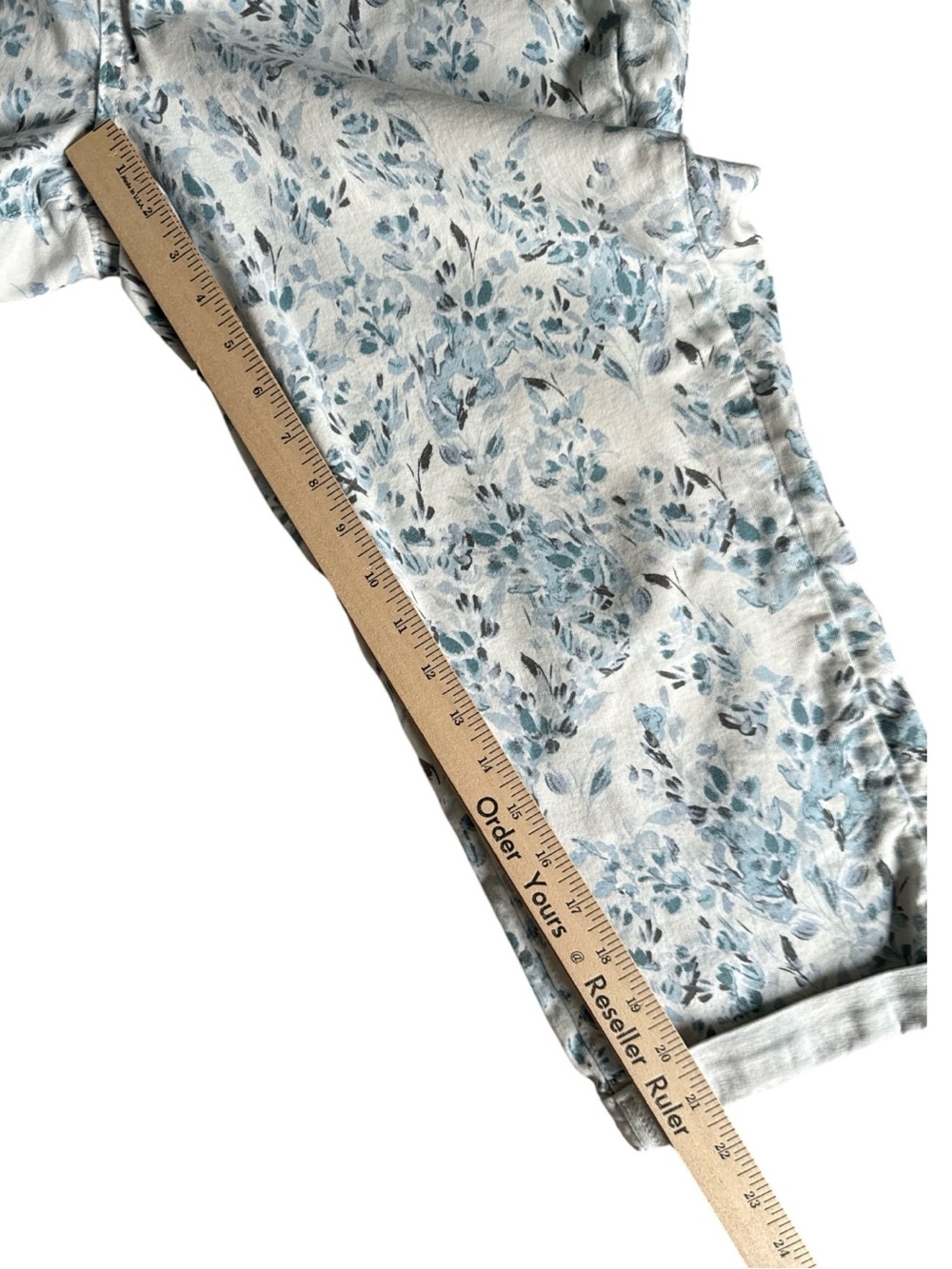 NYDJ Lift Tuck Denim Jeans Capri Women Plus 18W Blue White Floral Stretch Cuff - Picture 11 of 15